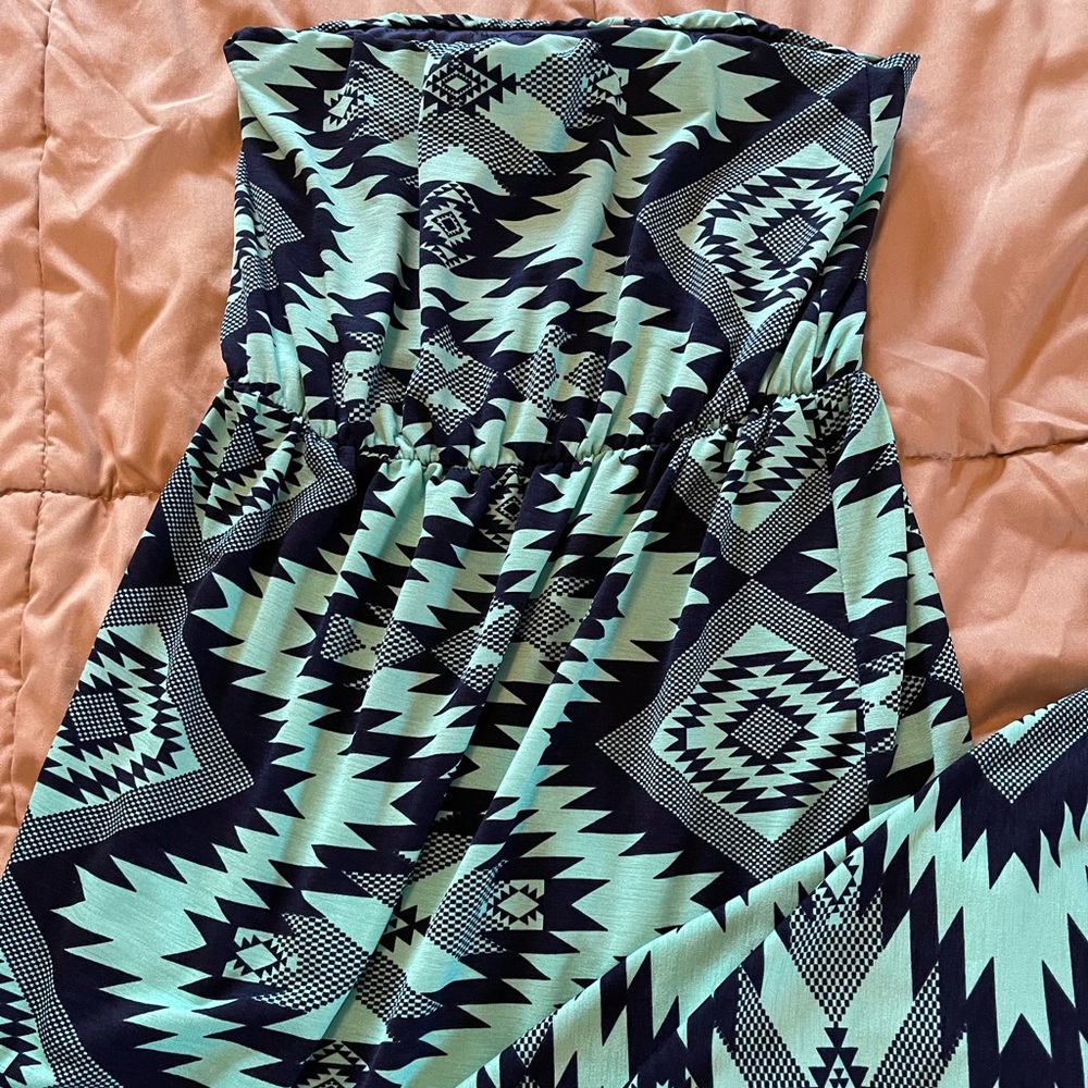 Pink blush maxi dress size m